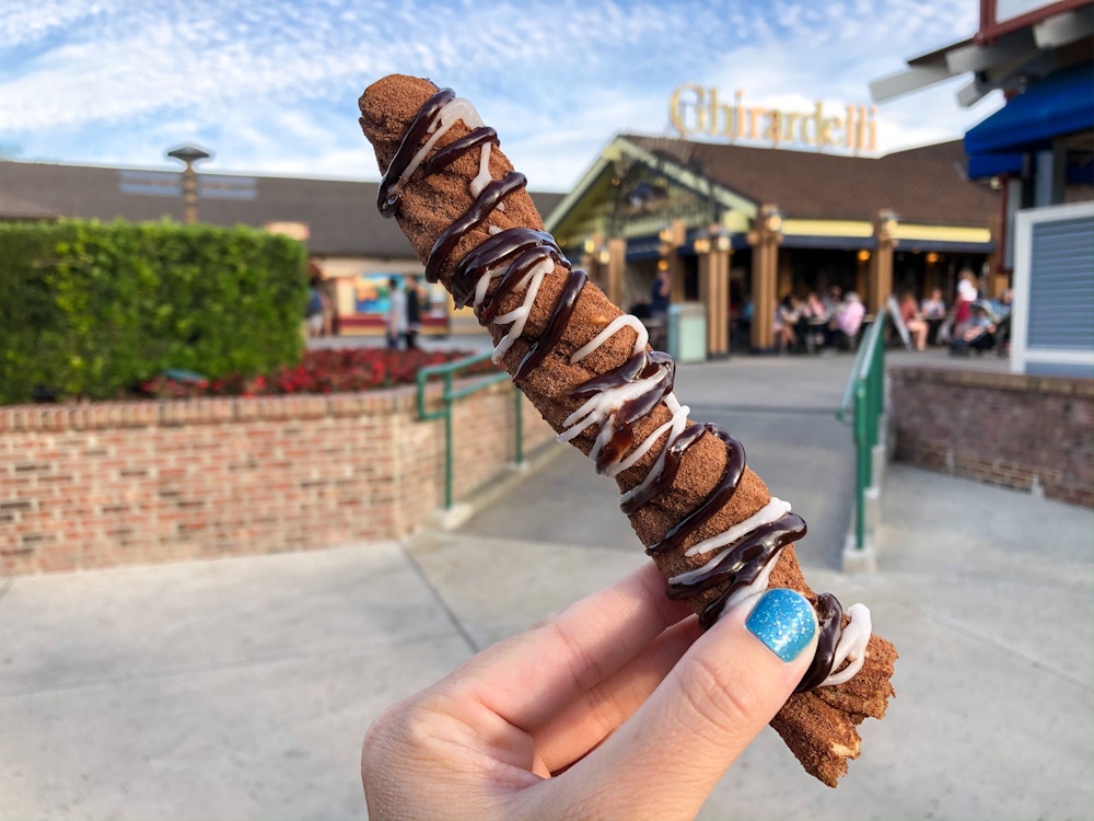 thin mint churro disney springs seasonal spring flavor 1 1.jpg?auto=compress%2Cformat&fit=scale&h=750&ixlib=php 1.2