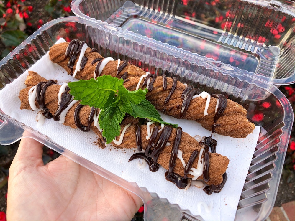 thin mint churro disney springs seasonal spring flavor 5.jpg?auto=compress%2Cformat&fit=scale&h=750&ixlib=php 1.2