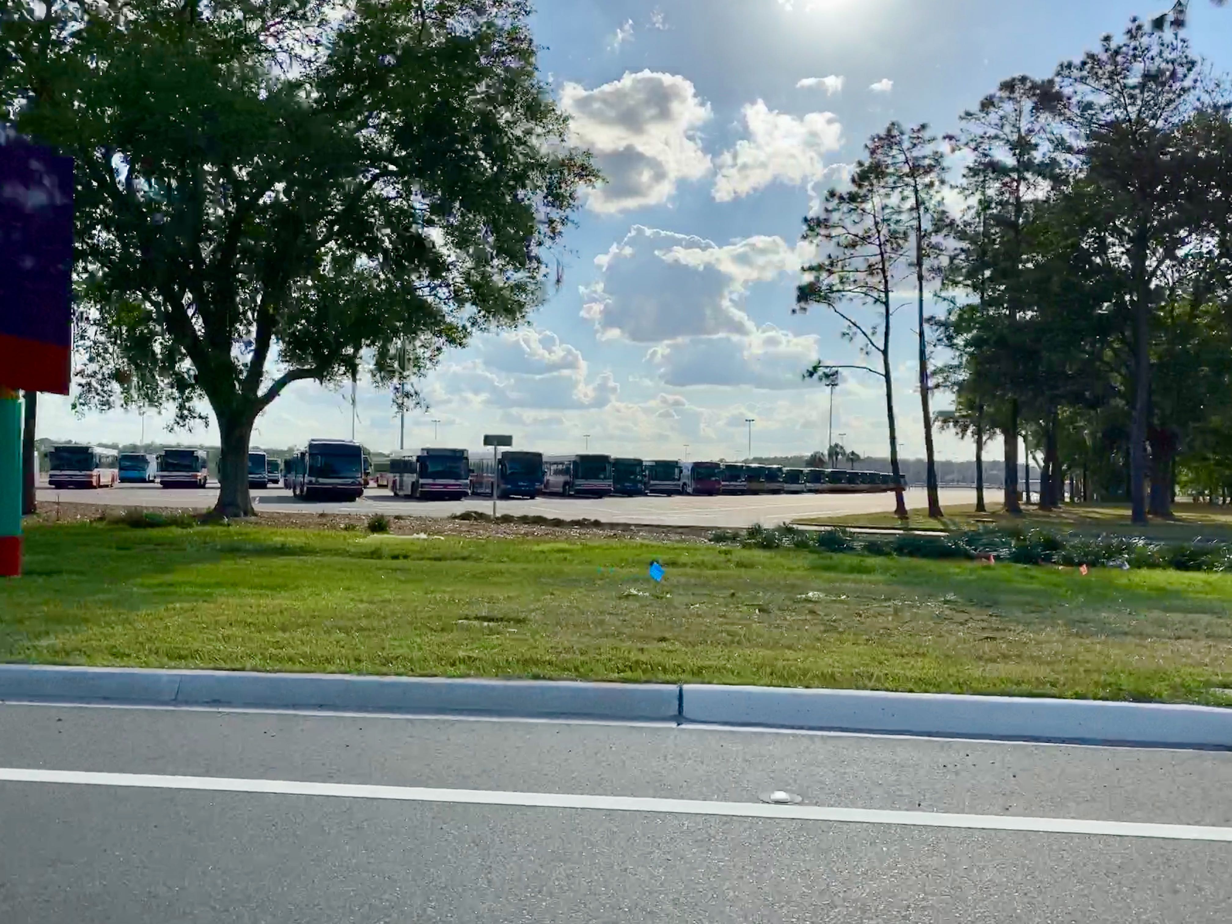 how to get from disney world parking lot to magic kingdom