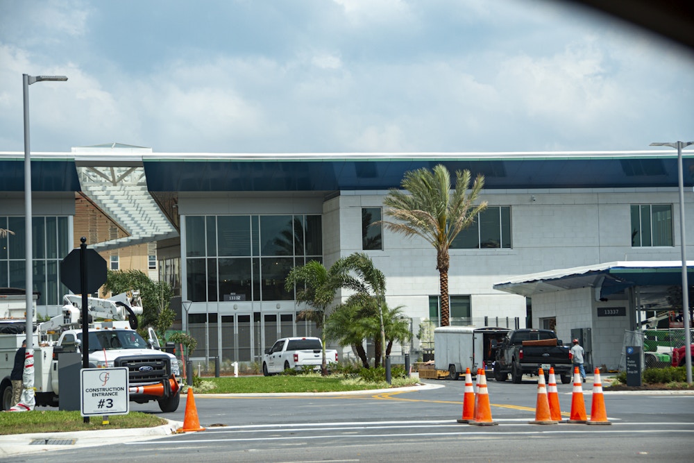 Flamingo Crossings 4 15 20 cp entry building.jpg?auto=compress%2Cformat&fit=scale&h=667&ixlib=php 1.2